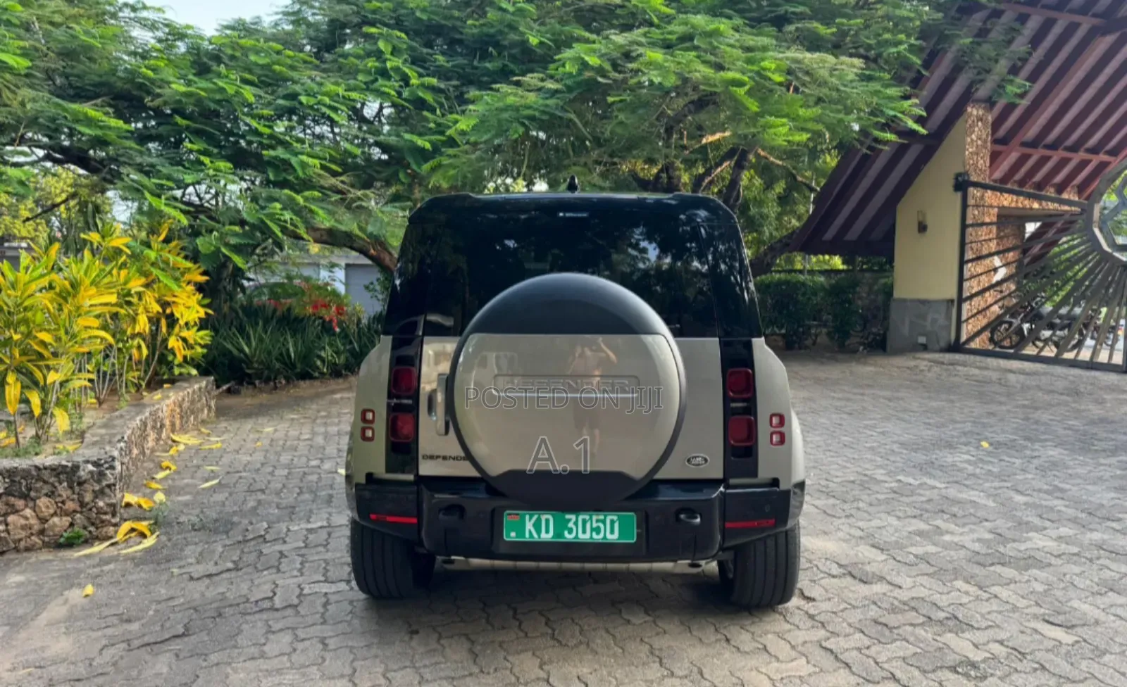 Land Rover Defender 2022 Gray