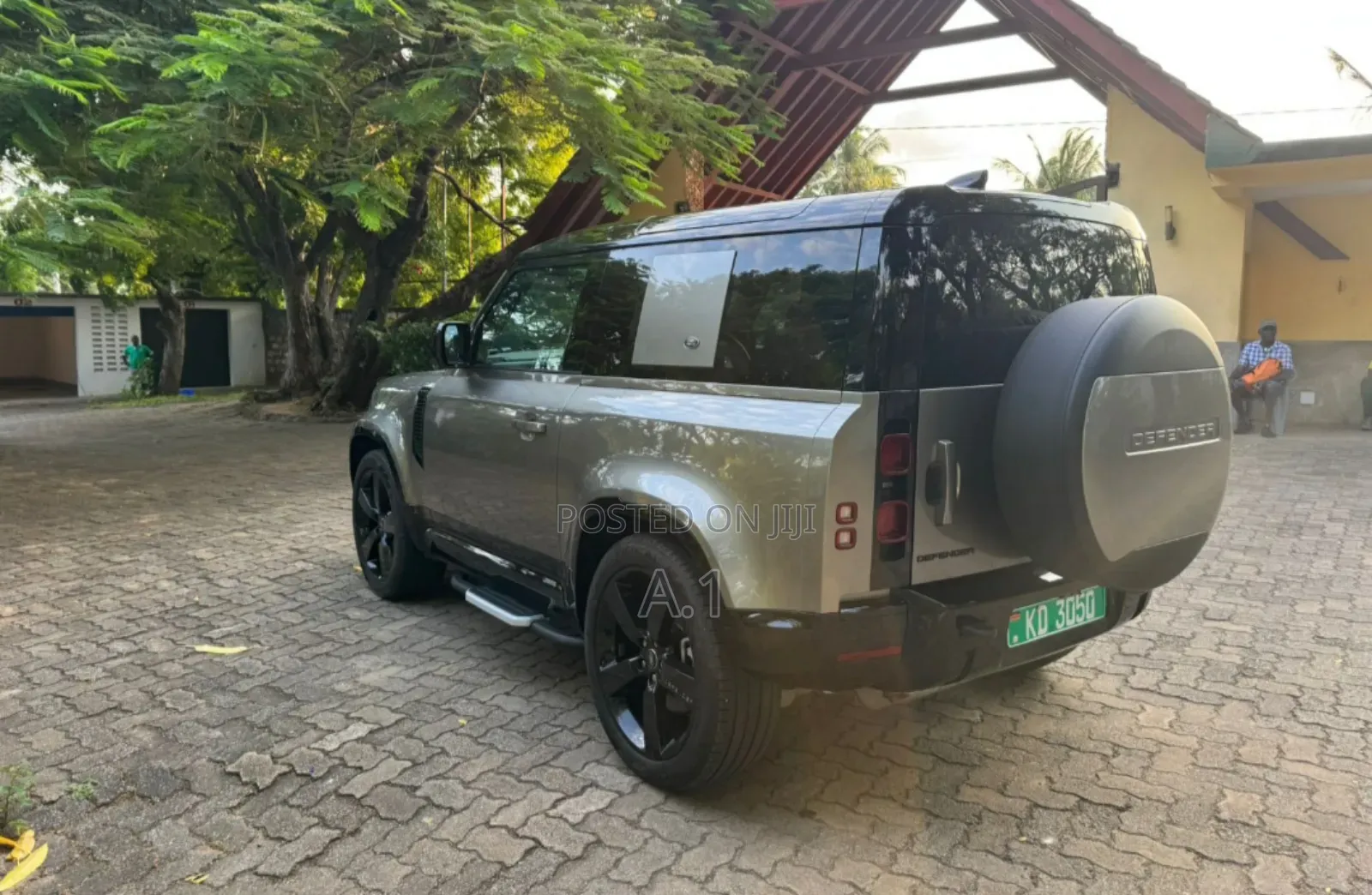 Land Rover Defender 2022 Gray