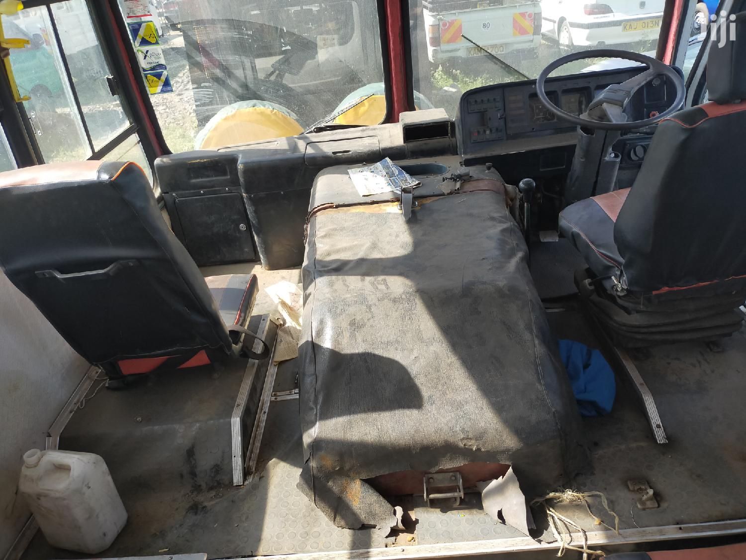 Bus 2000