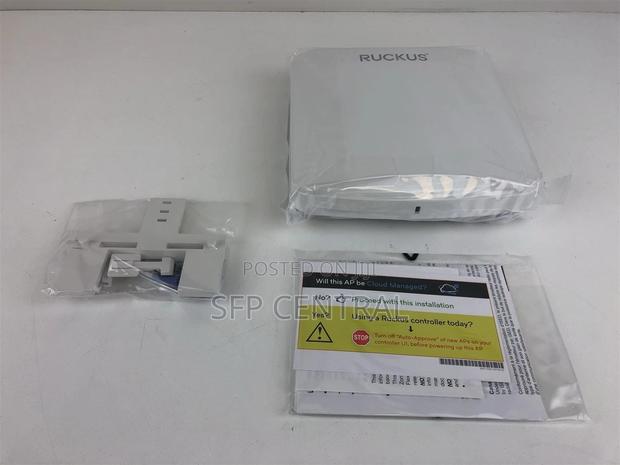 Ruckus R550 Indoor Wireless Access Point - thumbnail 6