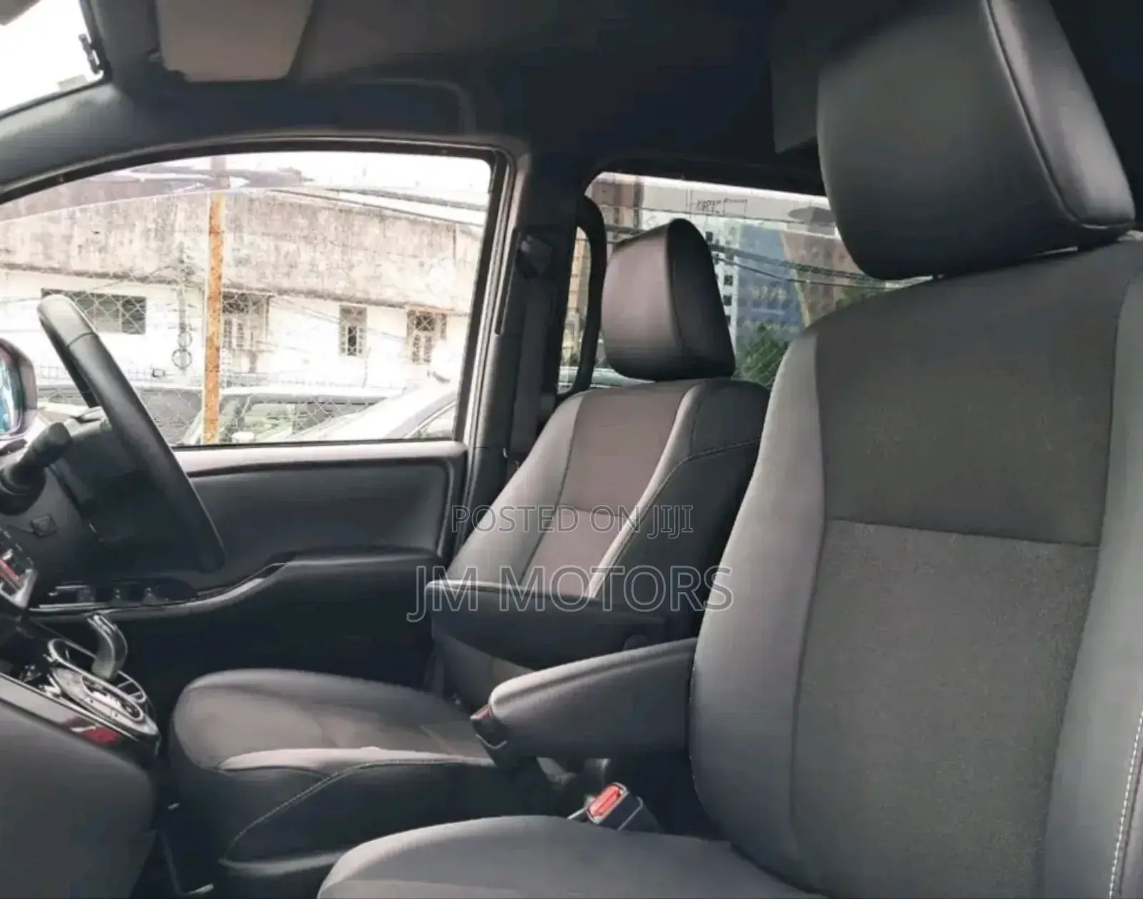 Toyota Noah 2019 White