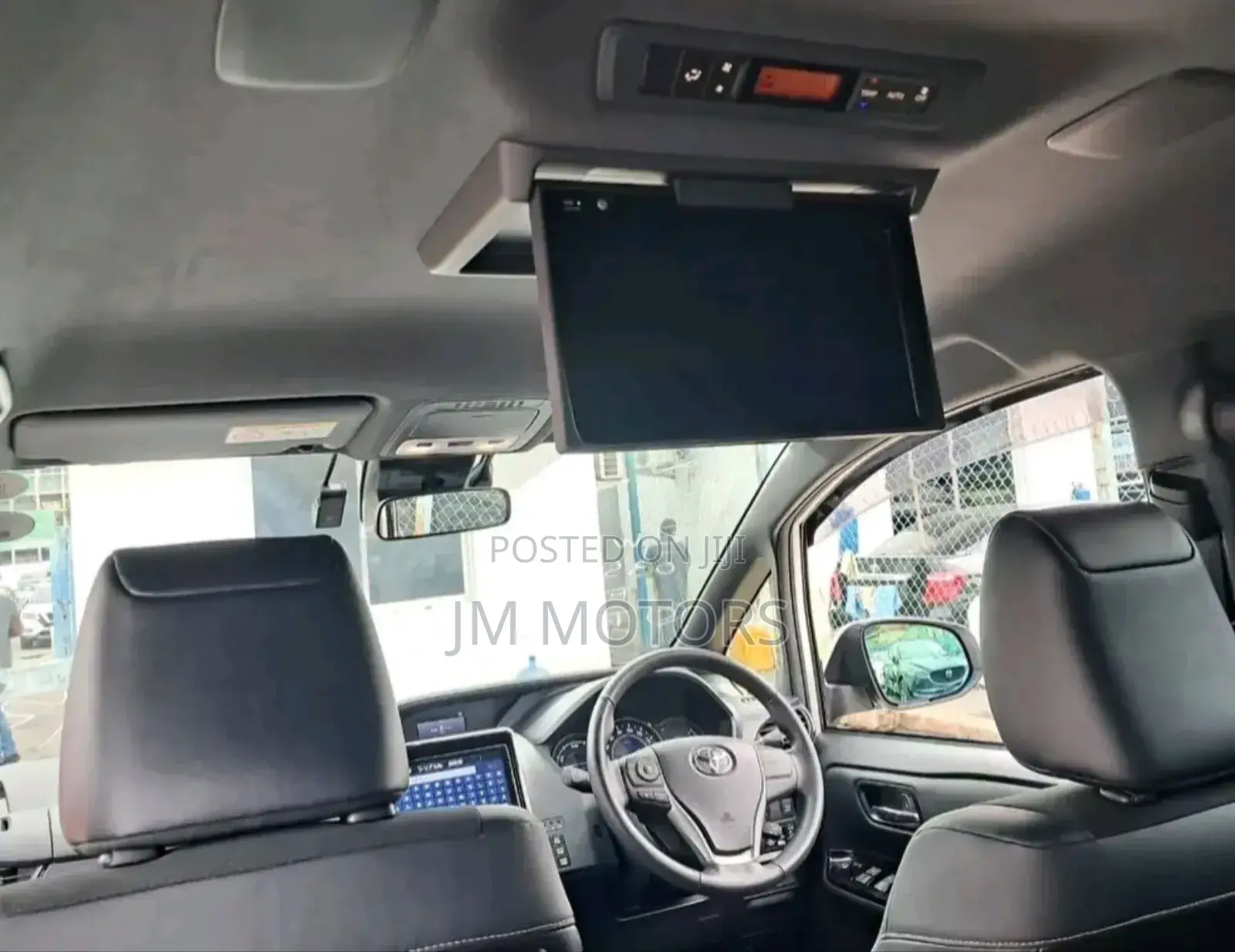 Toyota Noah 2019 White