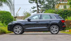 Audi Q5 2.0T Premium AWD quattro 2019 Black