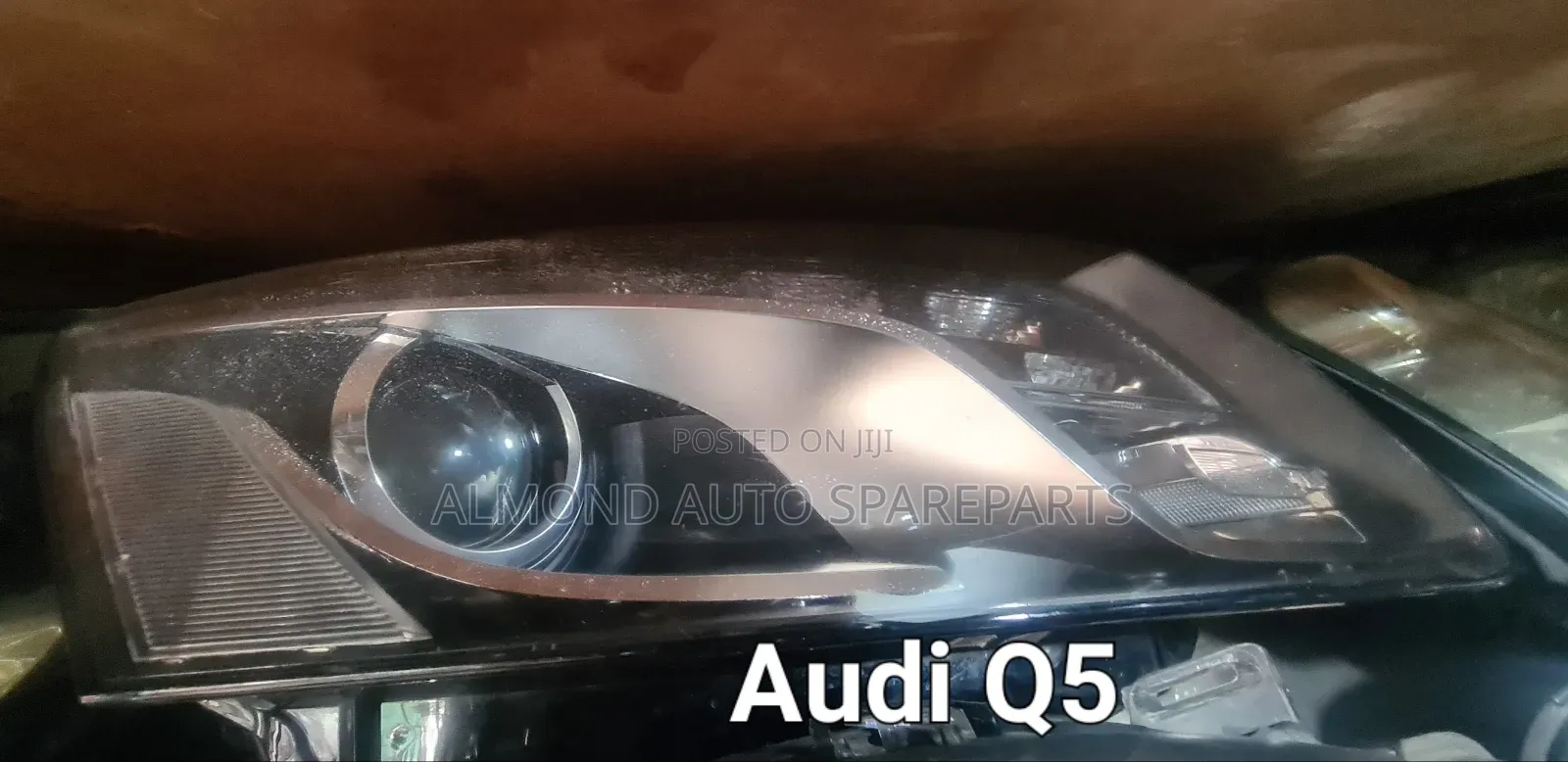 Audi Q5 Headlight