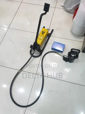 Portable Hydraulic Crimper
