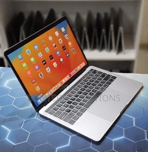 Laptop Apple MacBook Pro 2018 16GB Intel Core I5 SSD 256GB