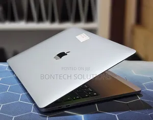 Laptop Apple MacBook Pro 2022 M2 8GB Intel Core I5 SSD 256GB