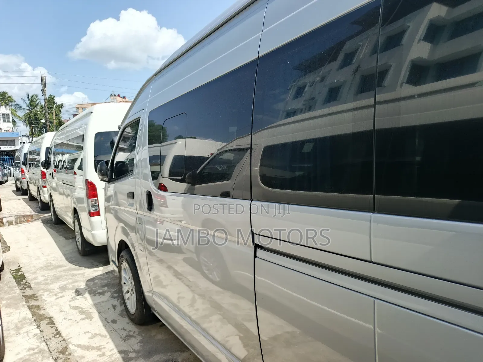 Toyota HiAce 2019 White