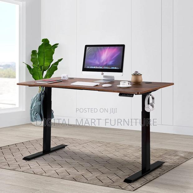 Office Desk: Automatic Sit Stand Office Desk
