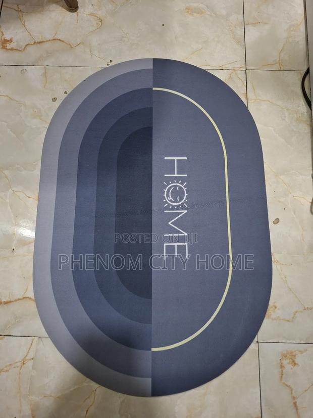 Small Oval Antislip Absorbent Bathroom Mat - thumbnail 2