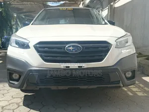Subaru Outback 2023 White