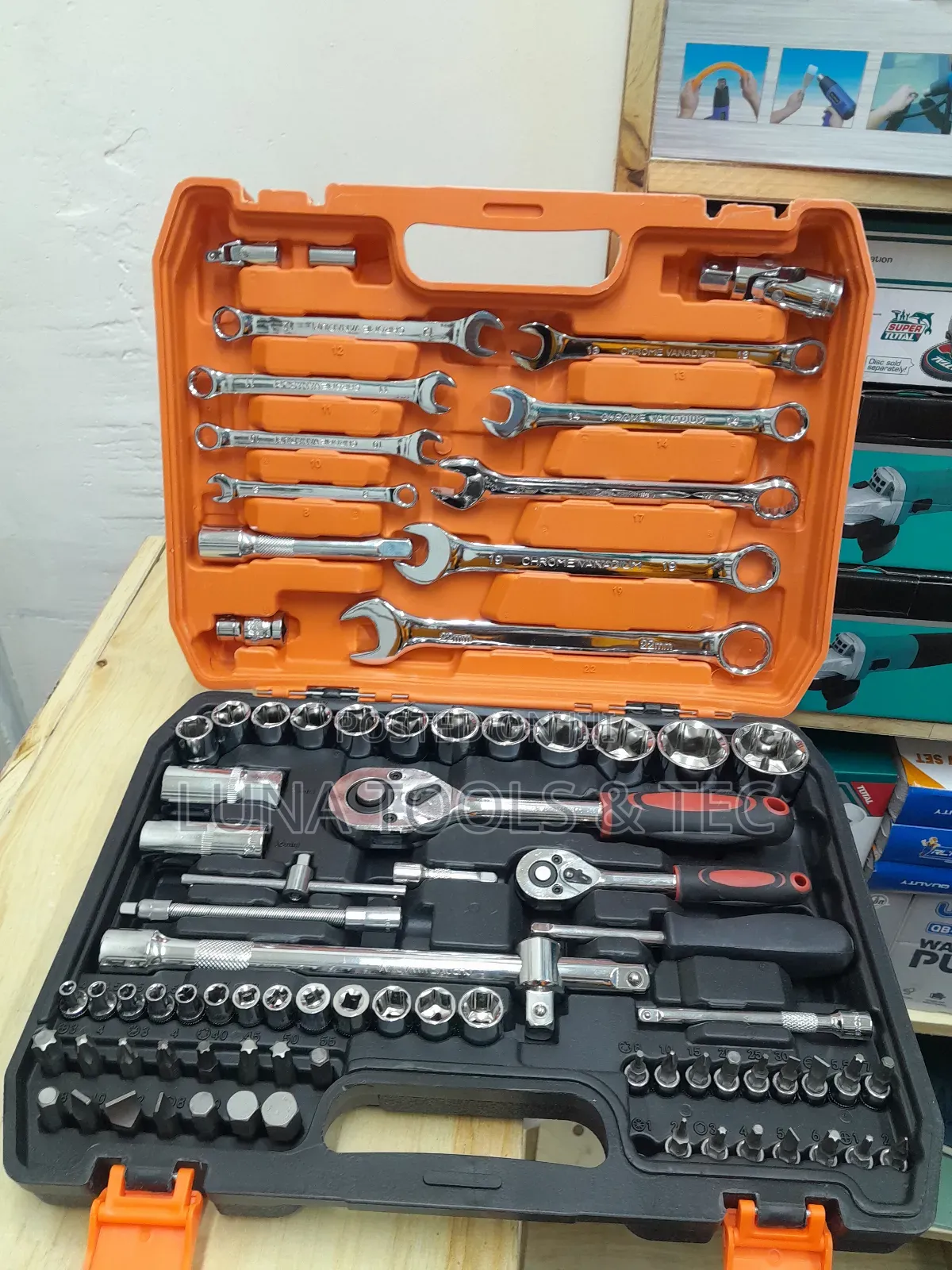 Mechanical 82pcs Socket Wrench Set