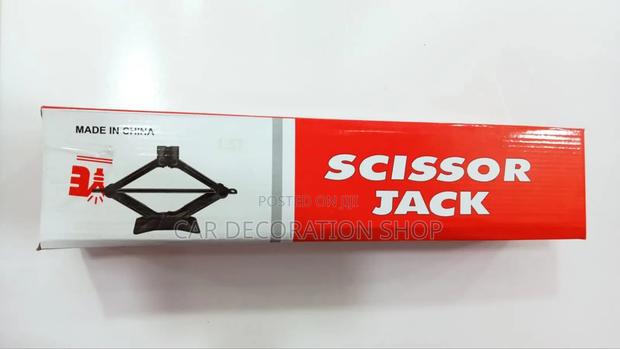 Brand New 2ton Black Scissor Jack for Tire Puncture Change
