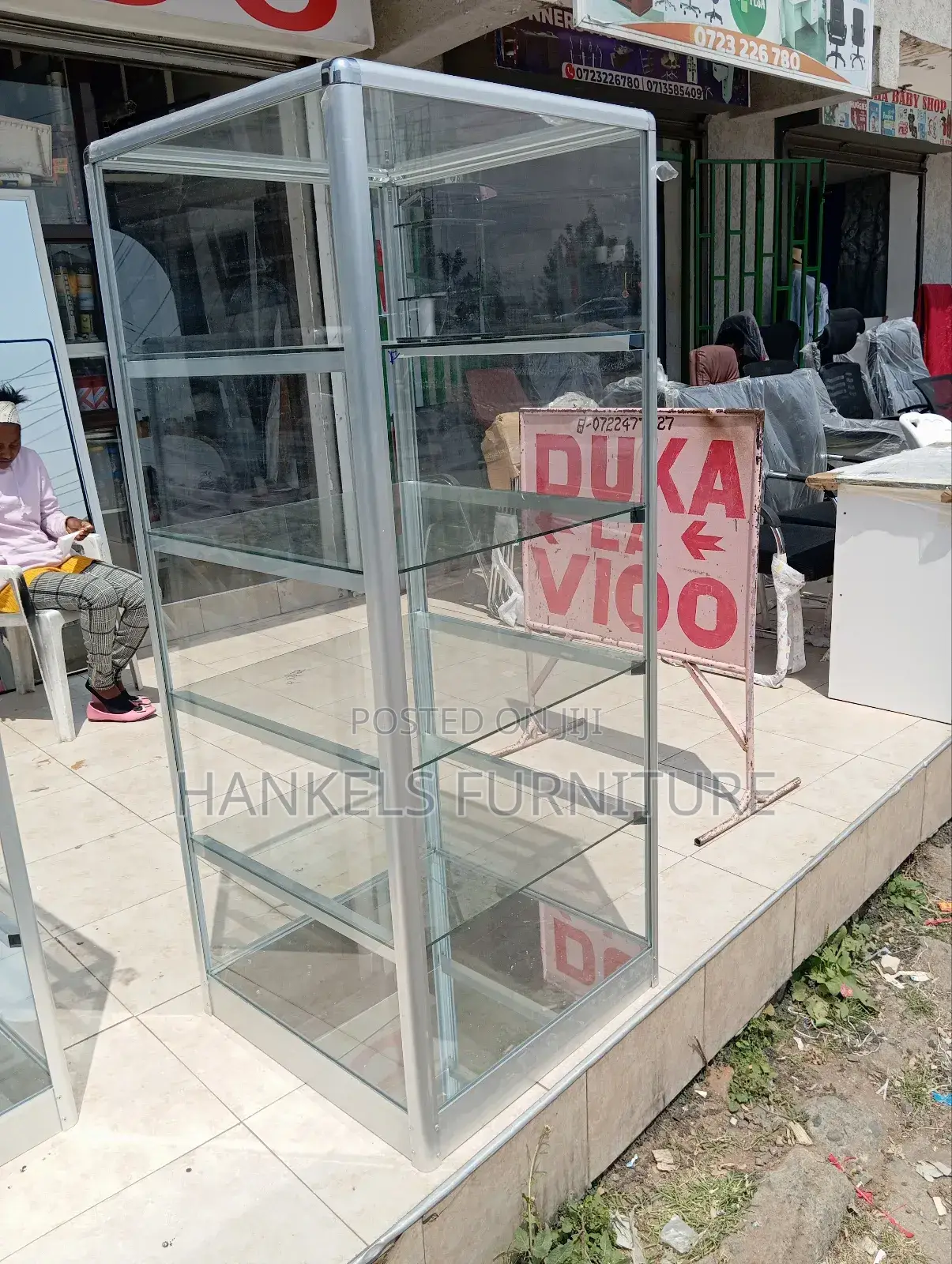 Aluminum and Glass Display