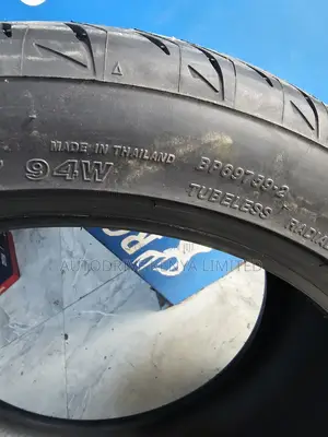 225/45r17 Bridgestone Potenza Tire