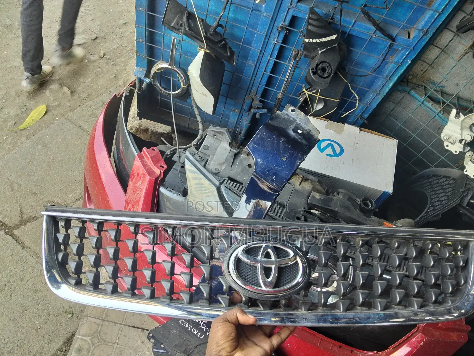 Toyota Axio 2007-2010 Grille
