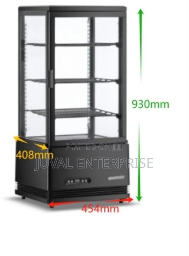 Cake Display - main view