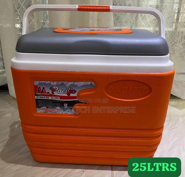 25ltrs Pacific Cooler Box - main view