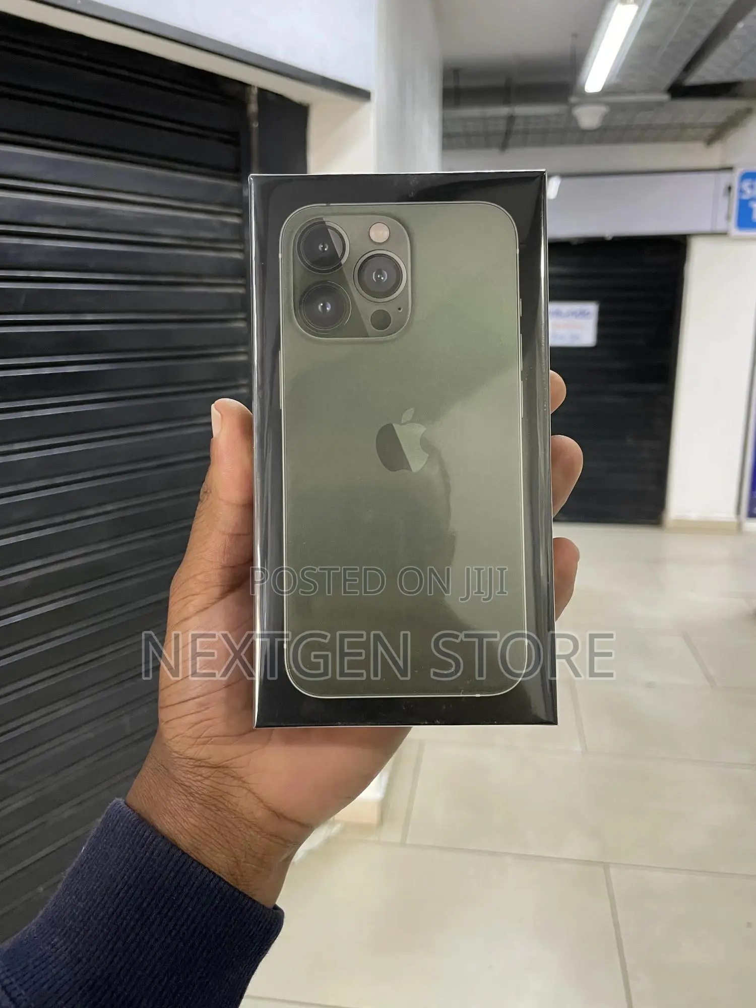 New Apple iPhone 13 Pro 256 GB Green