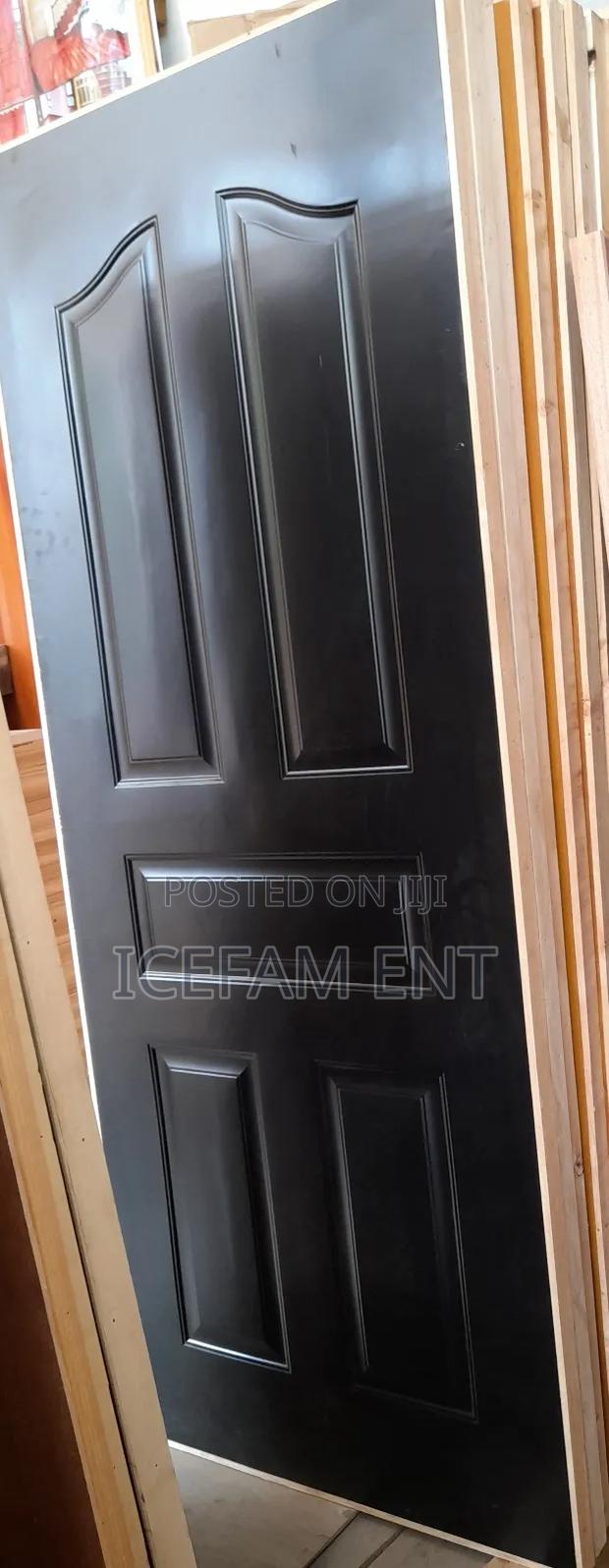 Laminated Embozed Door/Laminated Door - main view