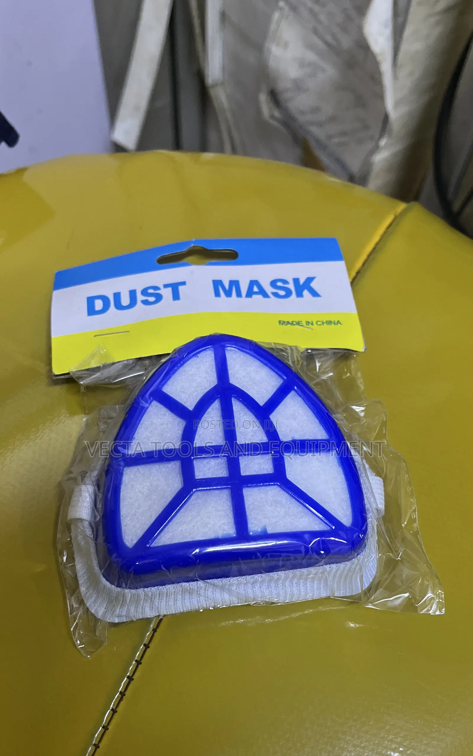 Dust Mask With Capsule And Air Filter