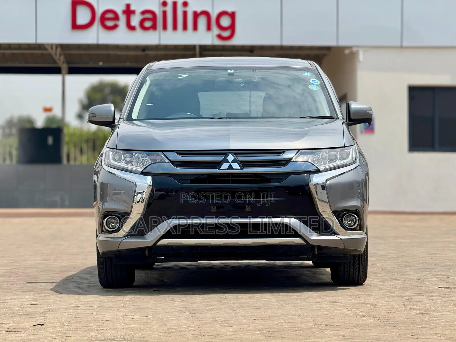 Mitsubishi Outlander 2017 Gray