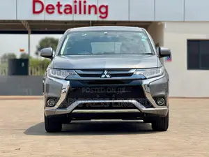 Mitsubishi Outlander 2017 Gray