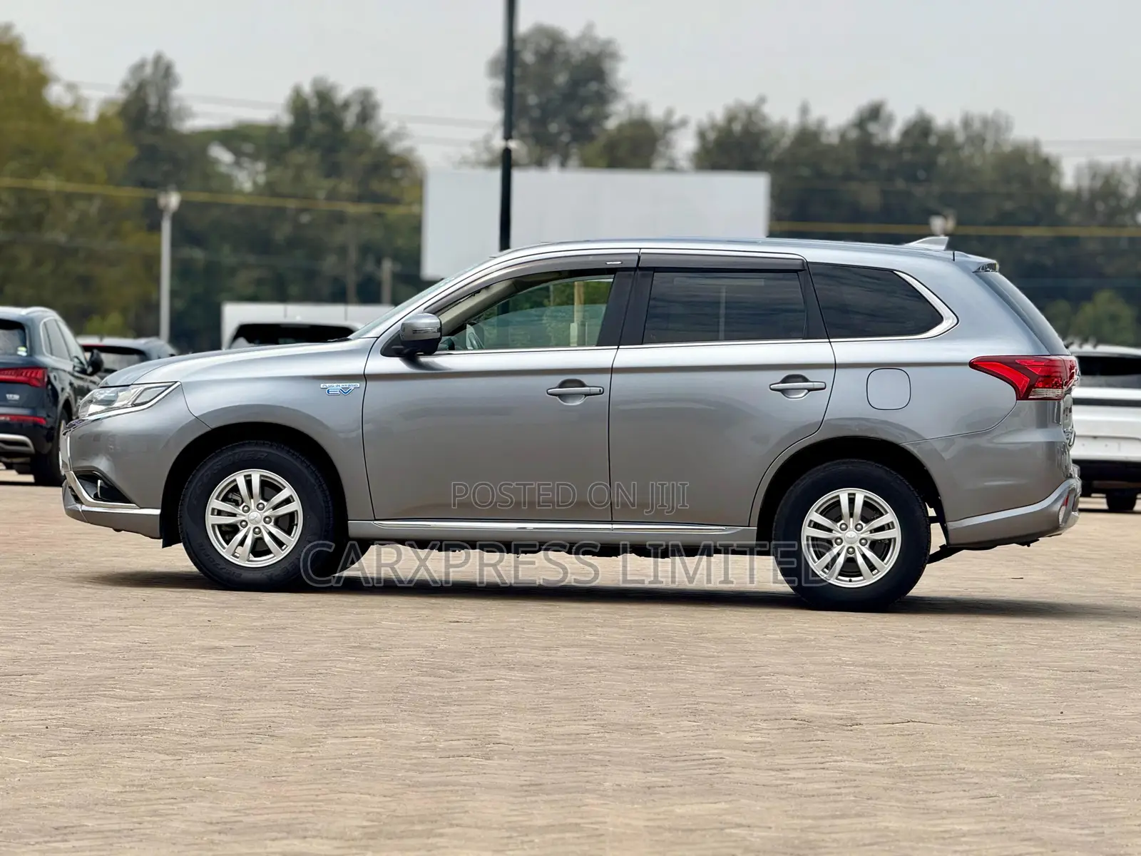Mitsubishi Outlander 2017 Gray
