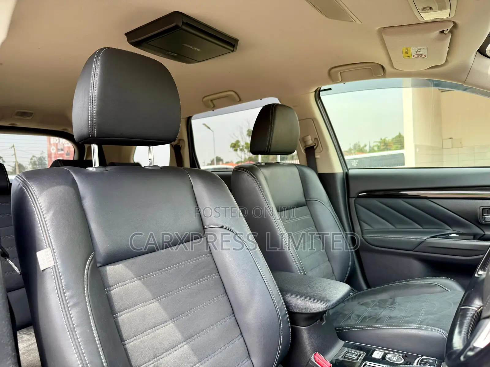 Mitsubishi Outlander 2017 Gray