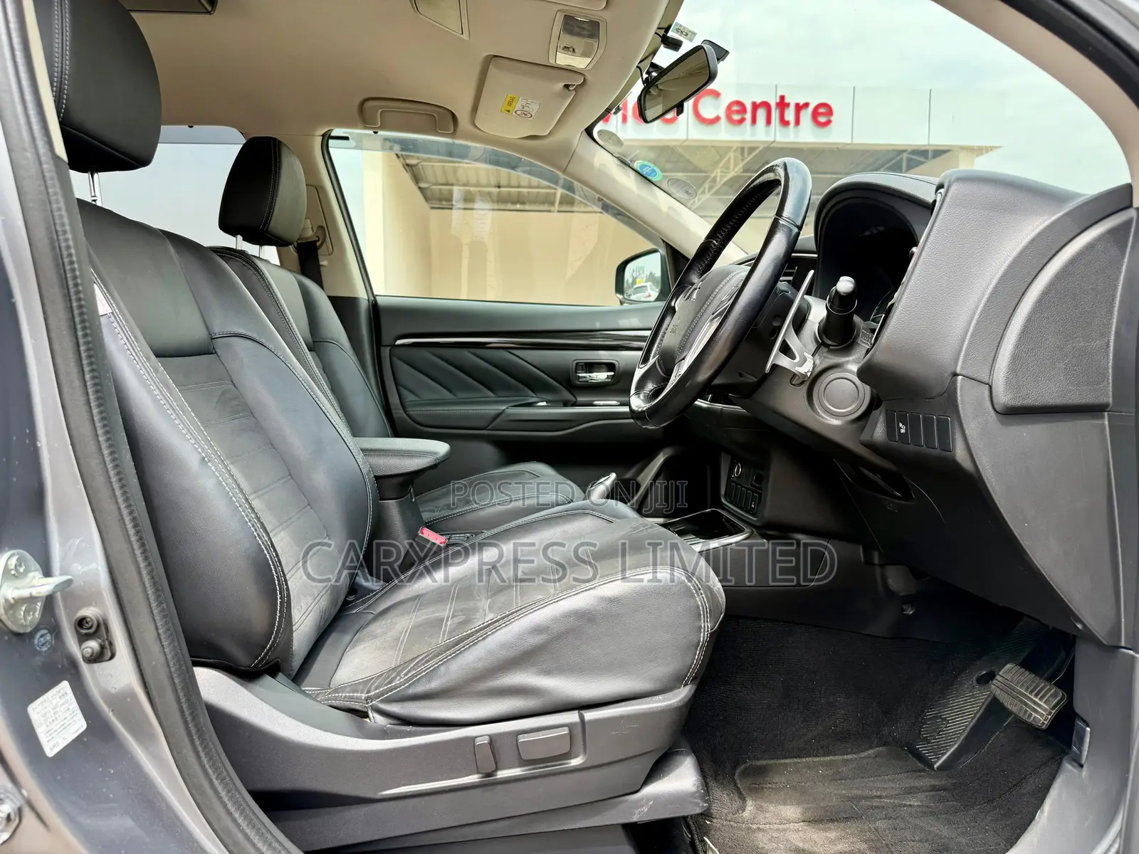 Mitsubishi Outlander 2017 Gray