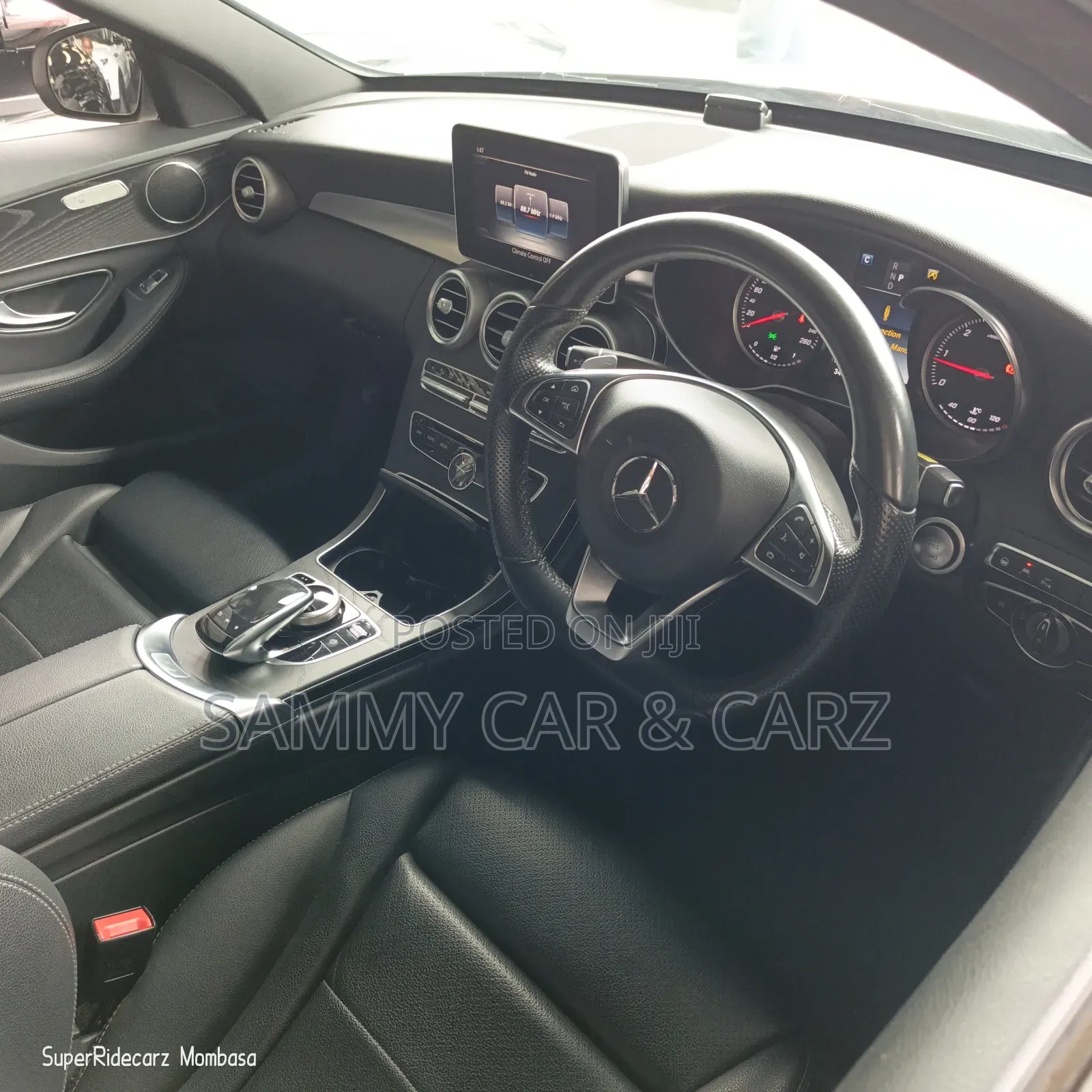 Mercedes-Benz C220 Base 2018 White