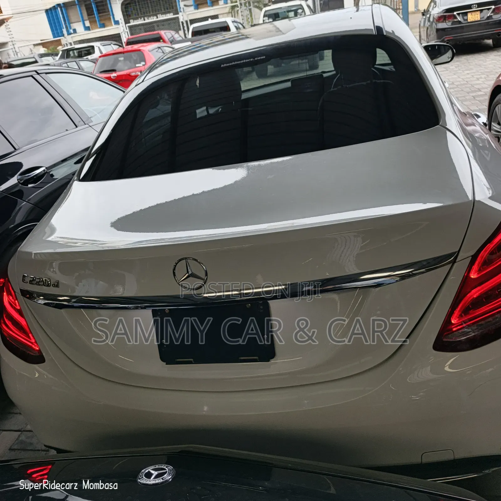Mercedes-Benz C220 Base 2018 White
