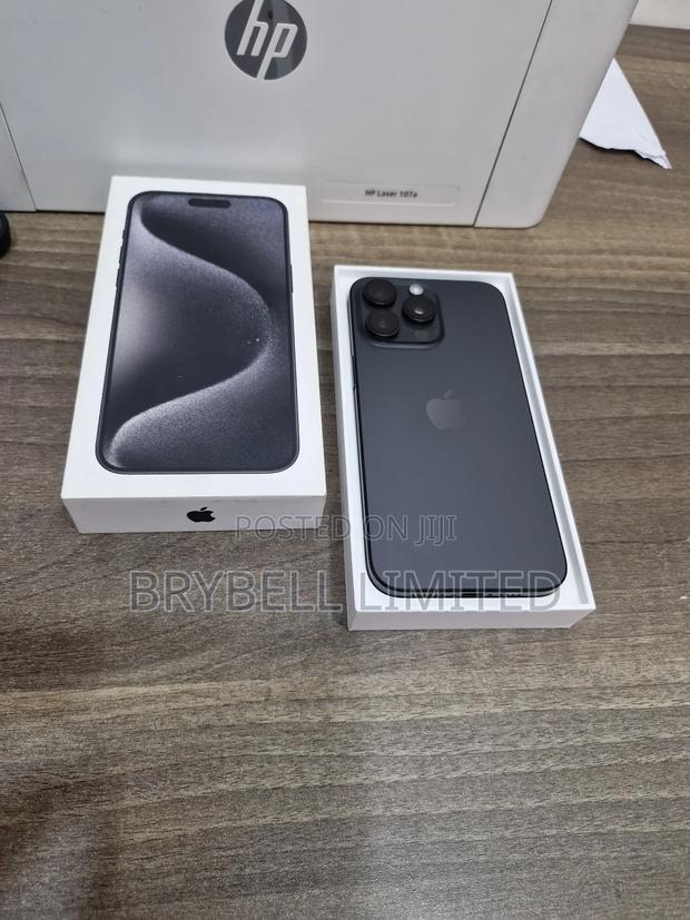 Apple iPhone 15 Pro Max 256 GB Black - thumbnail 11