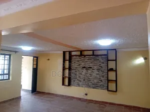 5bdrm Maisonette in Mwananchi, Gateway Mall Area for sale