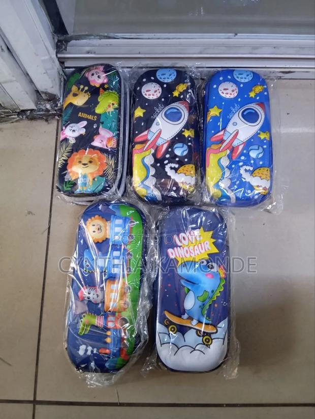 Cartoon Themed Pencil Pouch - thumbnail 2