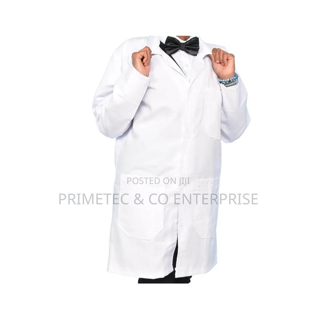 Lab Coats. - thumbnail 3