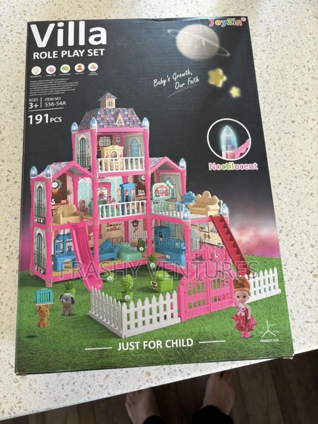 Villa Doll House For Kids