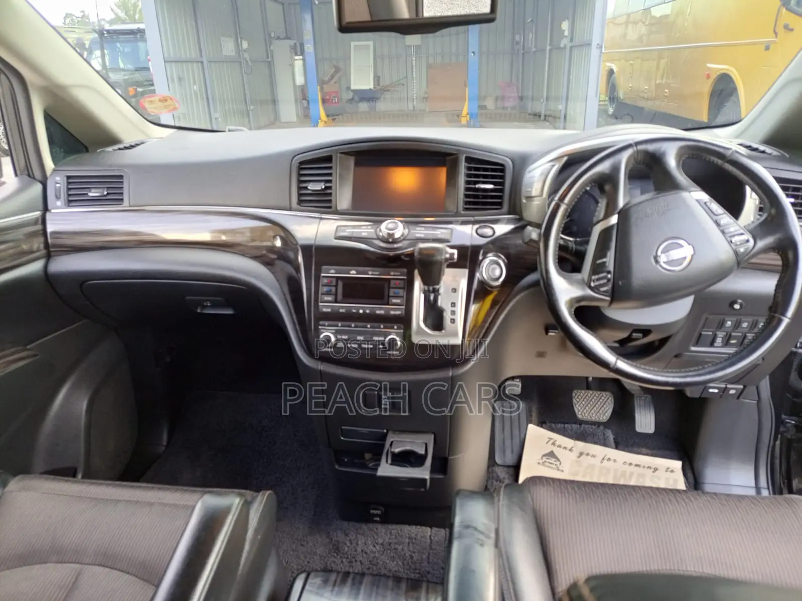 Nissan Elgrand 2017 Black