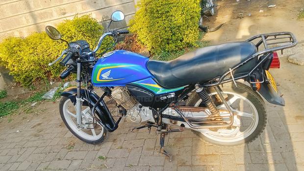 Honda CB 2022 Blue - thumbnail 2