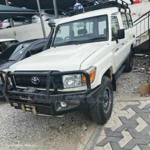 Toyota Land Cruiser 4.5 V8 TD 2018 White