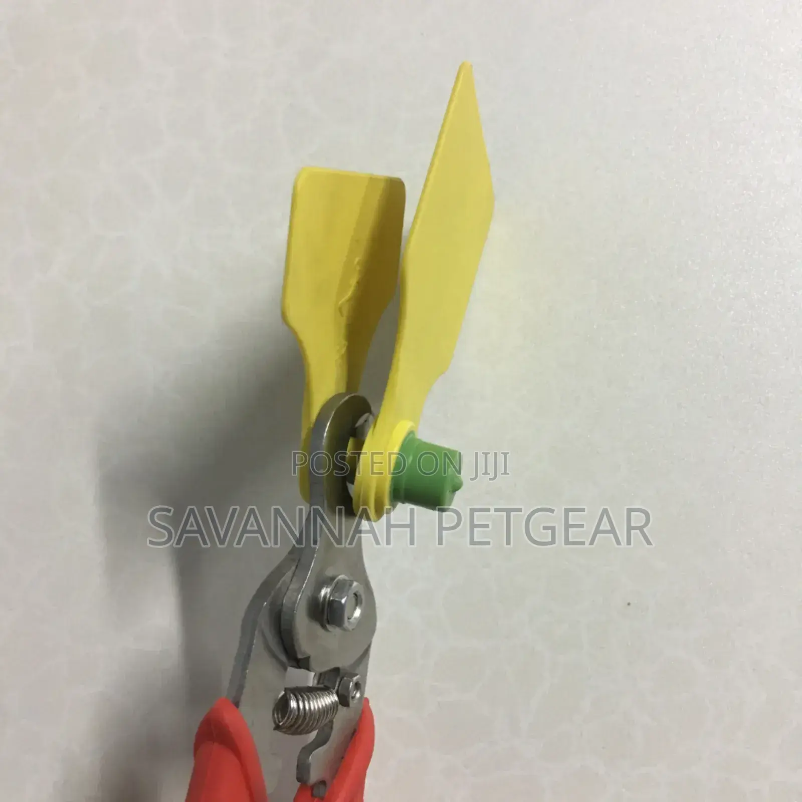 Metallic Ear Tag Remover Plier With Red Handle - Cow Ear Tag