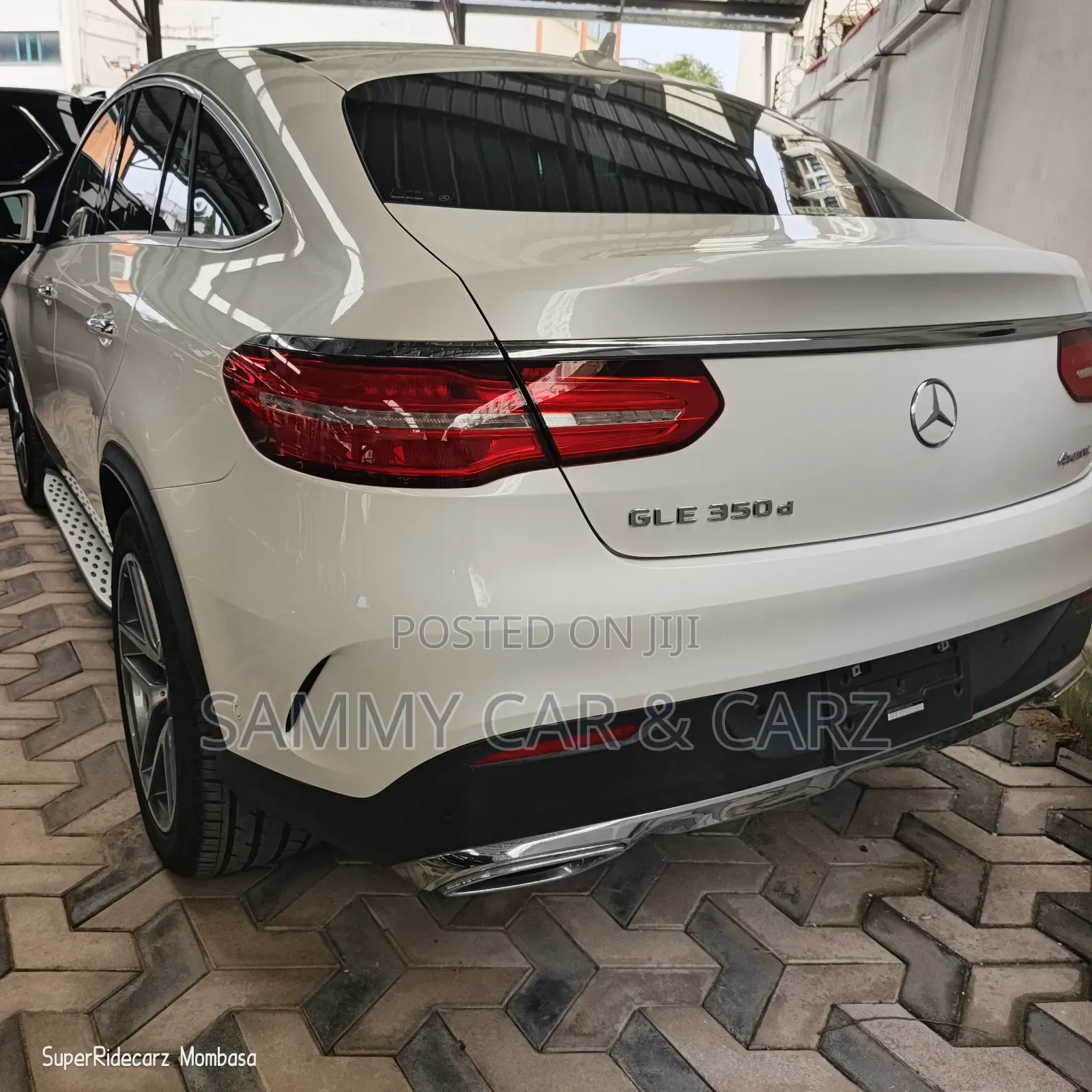 Mercedes-Benz GLE-Class GLE 350d 4MATIC 2018 White