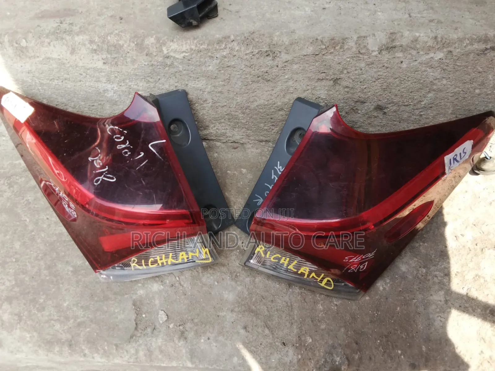 Taillamp Auris Koito 12-602 (Body)