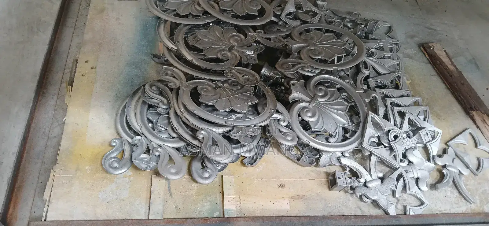 Iron Cast Gate Decorations
