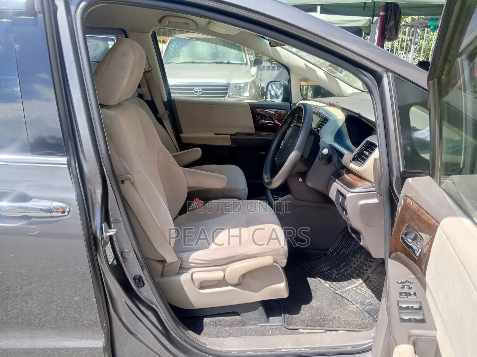 Honda Odyssey 2.4 Absolute 2WD 2014 Gray