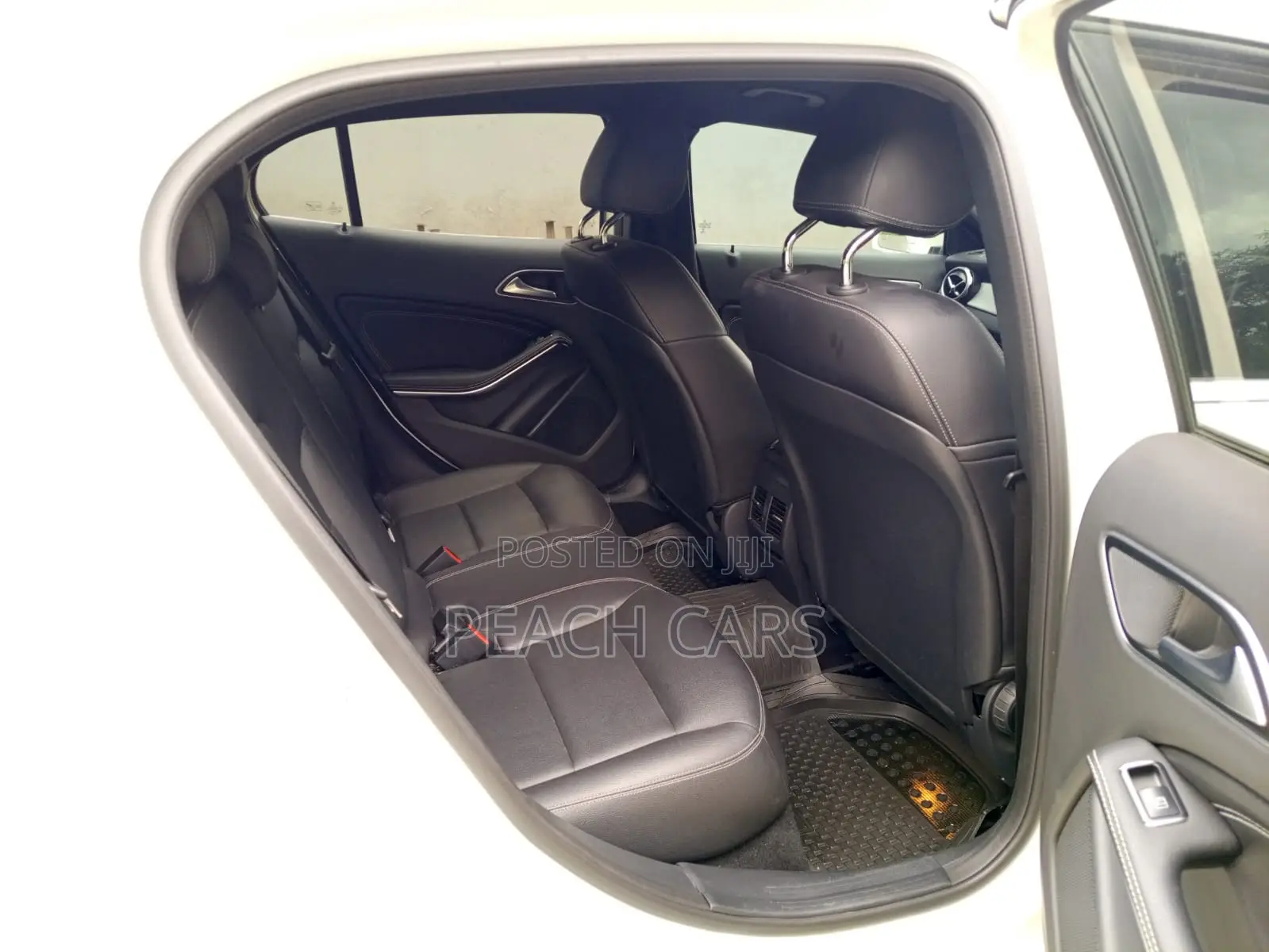 Mercedes-Benz GLA-Class 2017 White