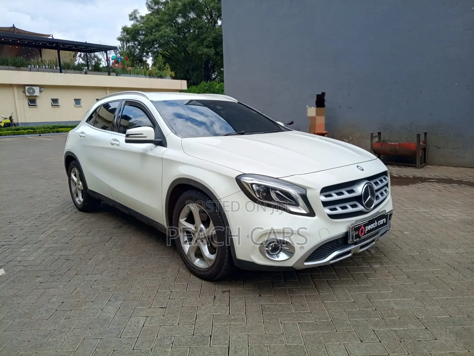 Mercedes-Benz GLA-Class 2017 White