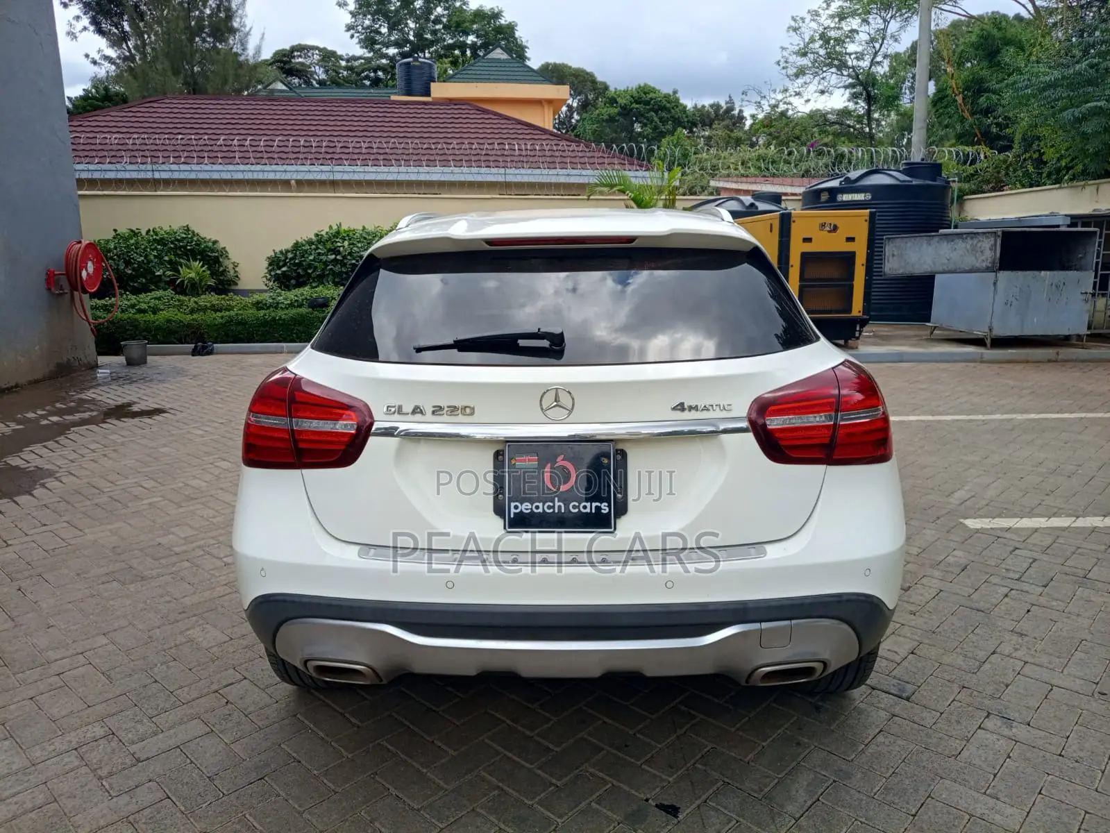 Mercedes-Benz GLA-Class 2017 White