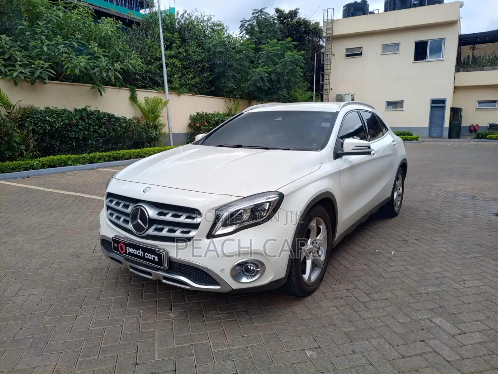 Mercedes-Benz GLA-Class 2017 White
