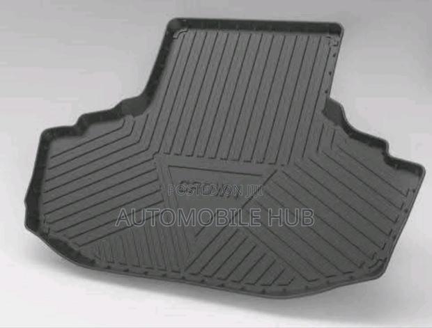 Toyota Crown Boot Mat 2018 - main view